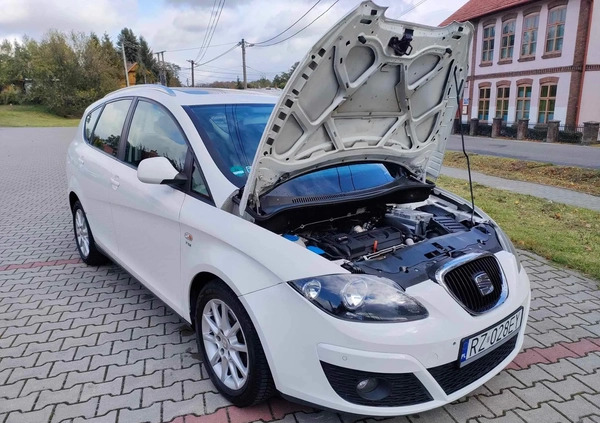 Seat Altea XL cena 19900 przebieg: 201211, rok produkcji 2009 z Rzeszów małe 172